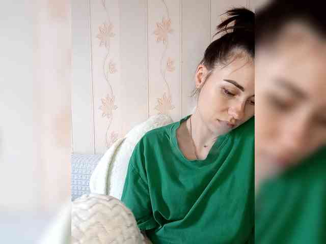 -Feral-Berry- webcam