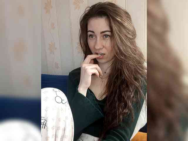 -Feral-Berry- webcam