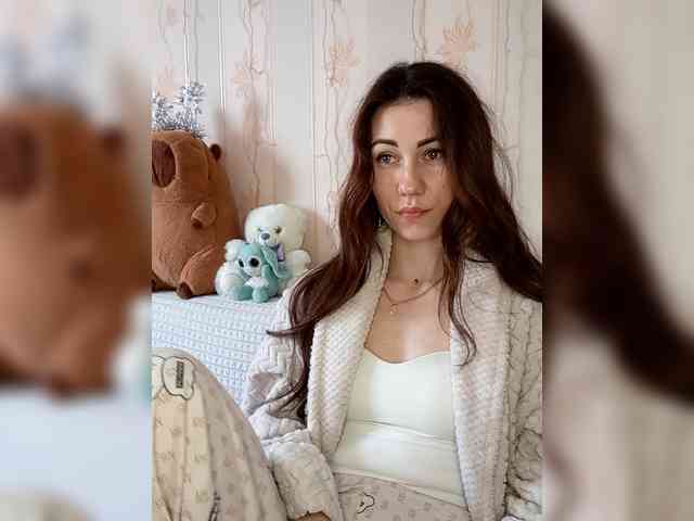 -Feral-Berry- webcam