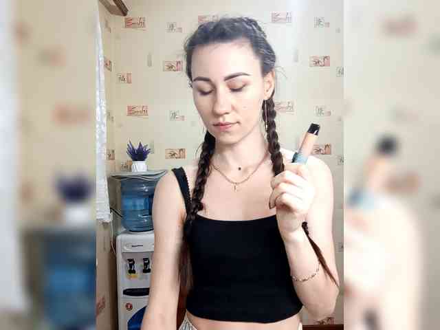 -Feral-Berry- webcam