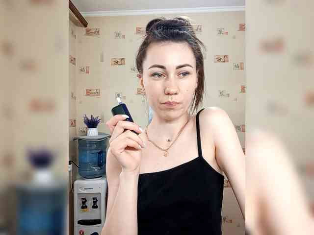 -Feral-Berry- webcam