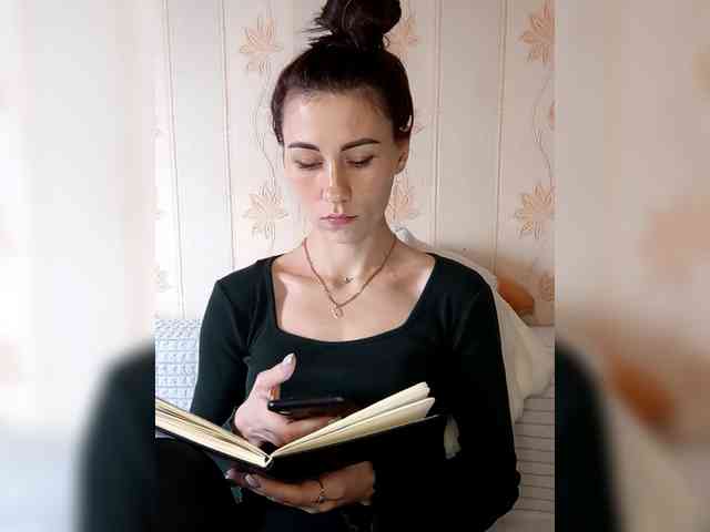 -Feral-Berry- webcam