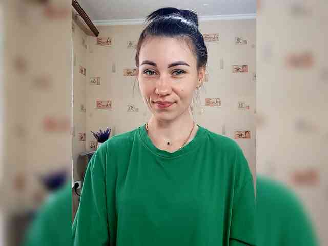 -Feral-Berry- webcam