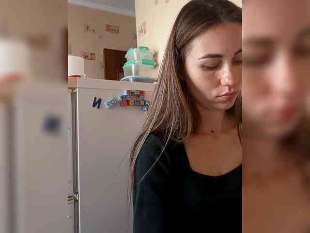 -Feral-Berry- webcam