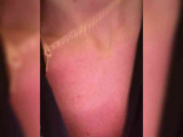 -Feral-Berry- webcam