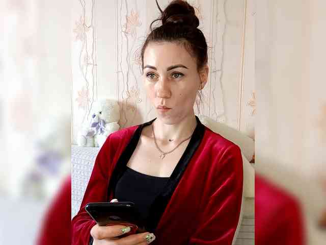 -Feral-Berry- webcam