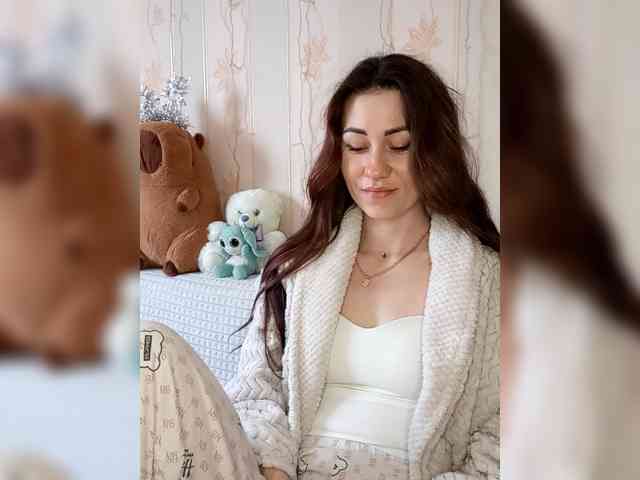 -Feral-Berry- webcam