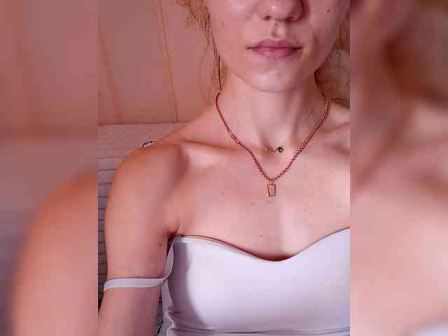 -Feral-Berry- webcam