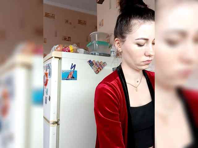 -Feral-Berry- webcam