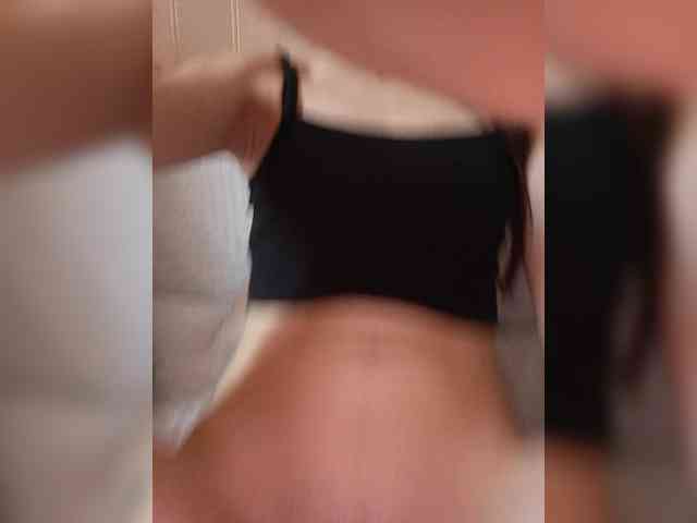 -Feral-Berry- webcam