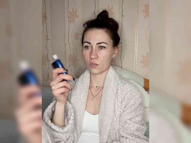 -Feral-Berry- webcam