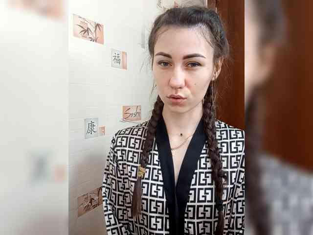 -Feral-Berry- webcam