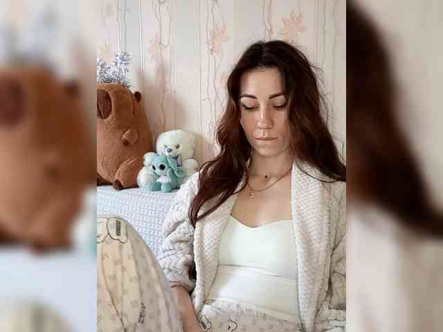 -Feral-Berry- webcam