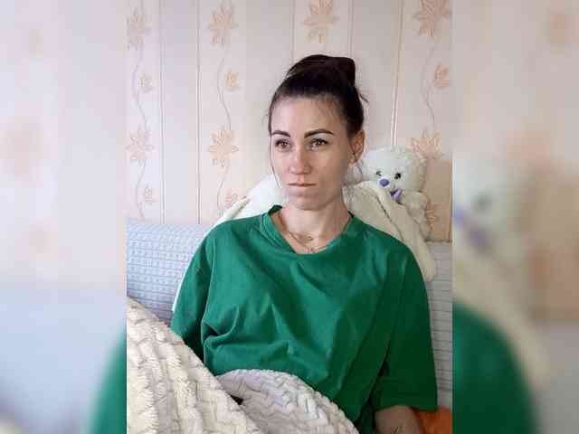 -Feral-Berry- webcam