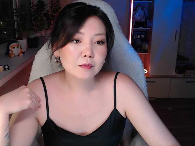 natzzuko's BongaCams show and profile