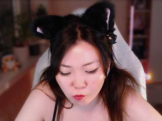 natzzuko's BongaCams show and profile