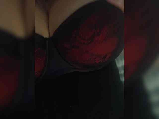 Alenka_Tigra webcam