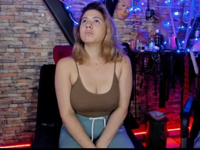 lukis01-luna0's BongaCams show and profile