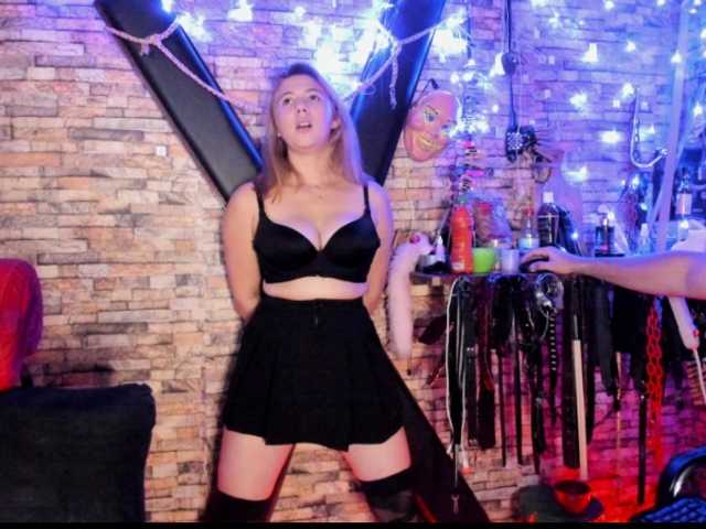 lukis01-luna0's BongaCams show and profile