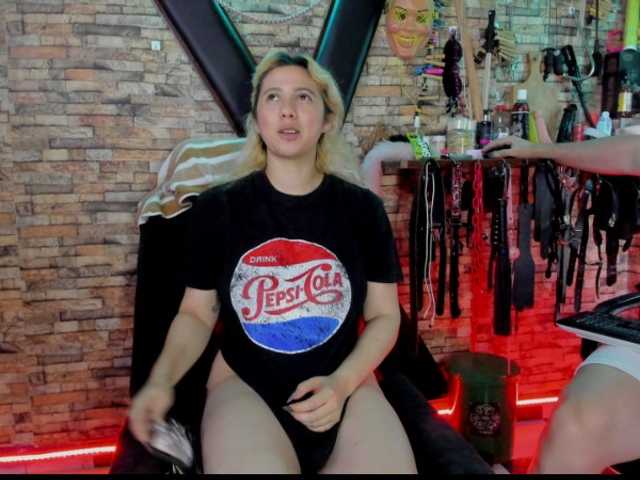 lukis01-luna0's BongaCams show and profile