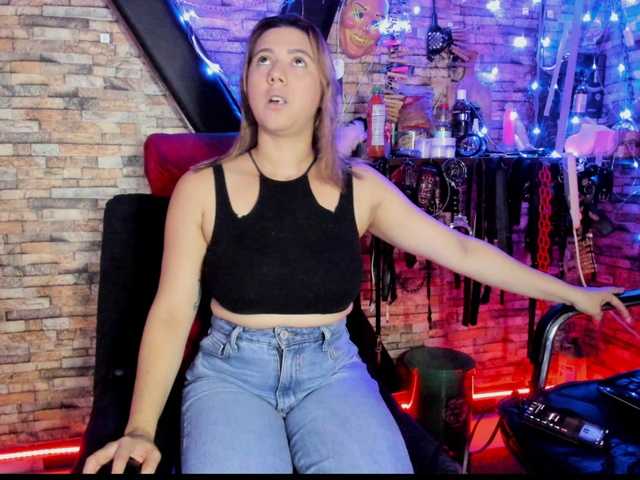 lukis01-luna0's BongaCams show and profile