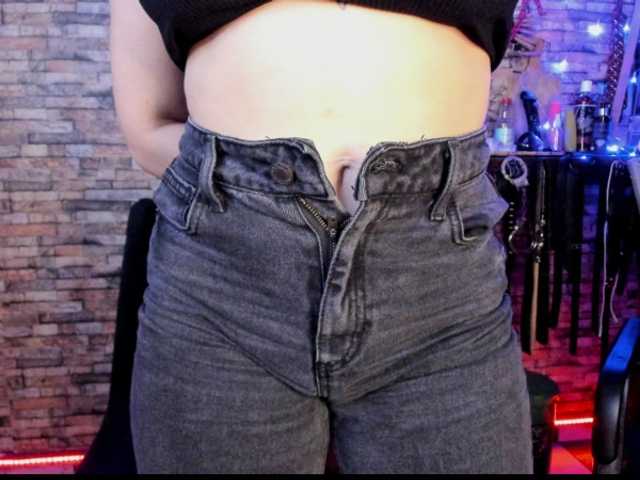 lukis01-luna0's BongaCams show and profile