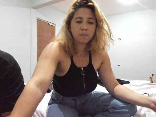 LunaLukisBdsm webcam