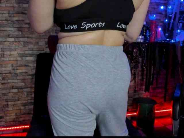 luna_lukis-1324 webcam