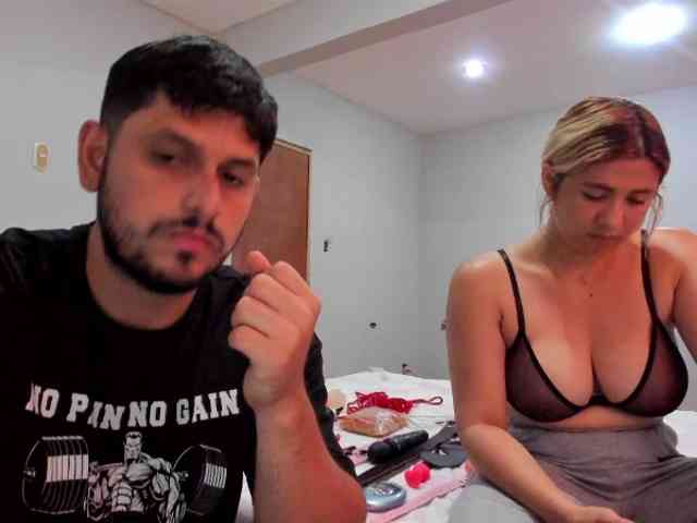 LunaLukisBdsm webcam