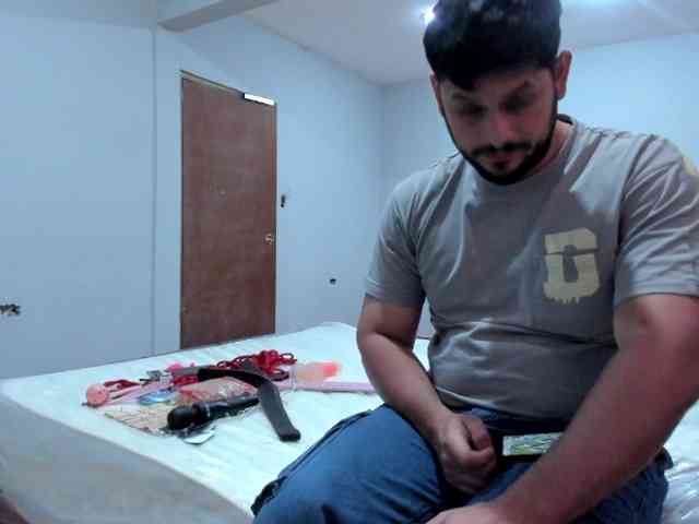 LunaLukisBdsm webcam