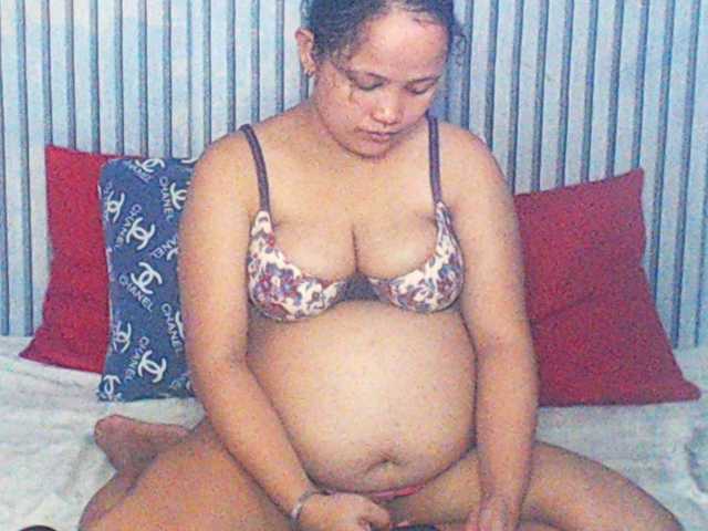 ladynakedpusy webcam bongacams model stream image
