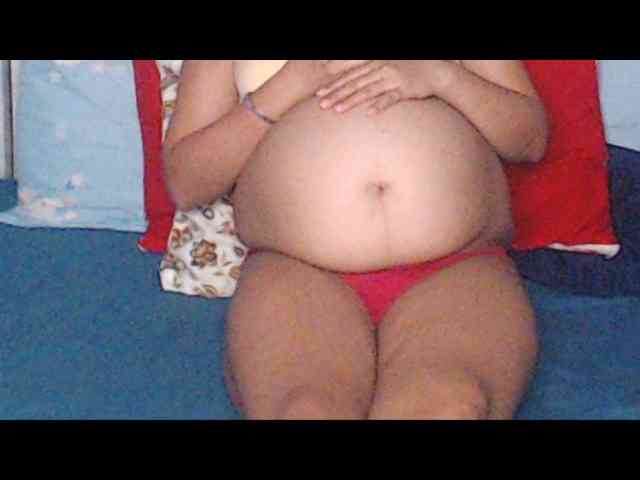 ladynakedpusy webcam