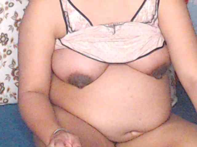 ladynakedpusy webcam