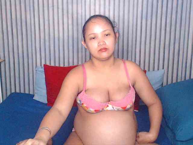 ladynakedpusy webcam