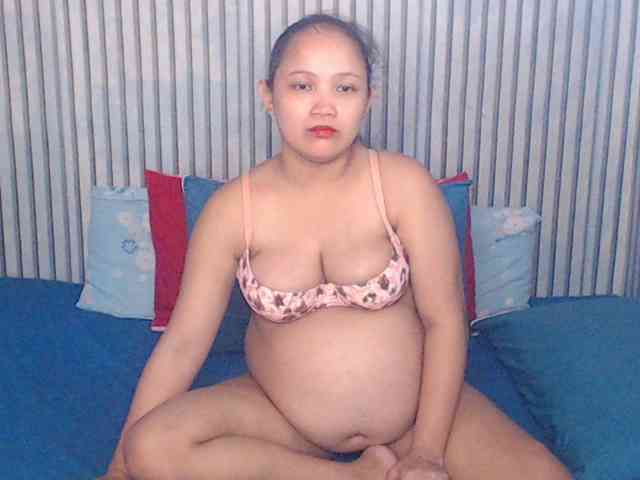 ladynakedpusy webcam