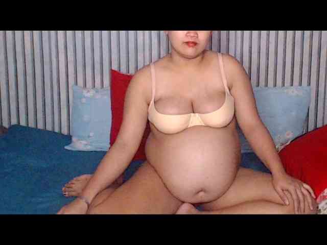 ladynakedpusy webcam