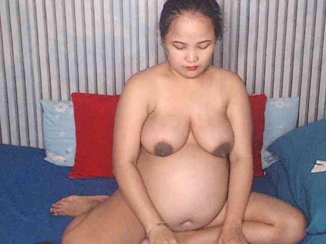 ladynakedpusy webcam