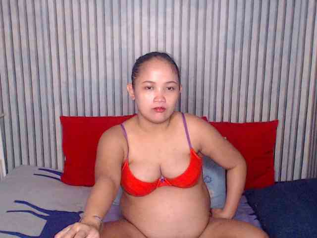 ladynakedpusy webcam