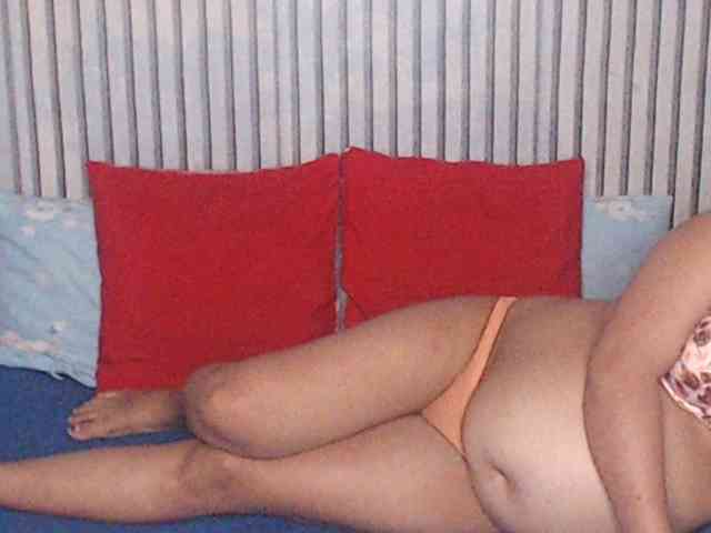 ladynakedpusy