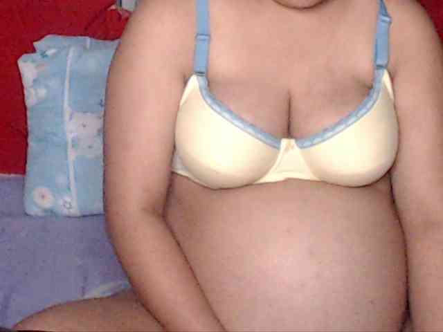 ladynakedpusy webcam