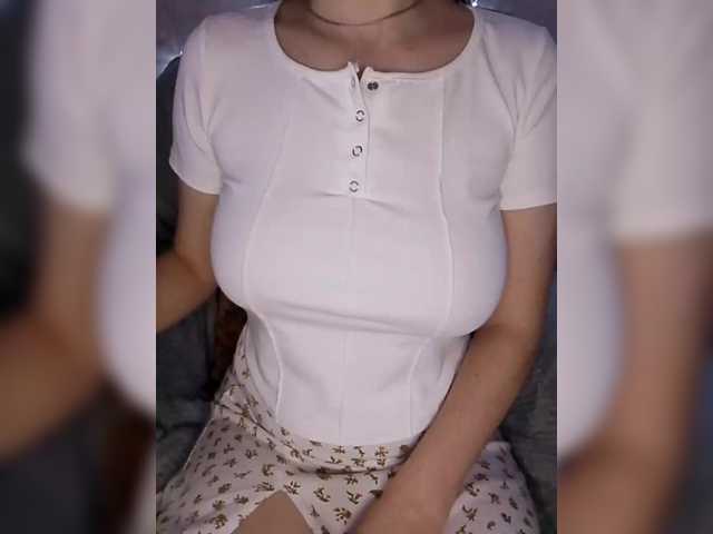 Liza17Liza's BongaCams show and profile