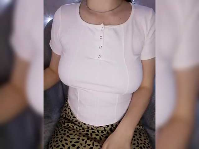 Liza17Liza's BongaCams show and profile