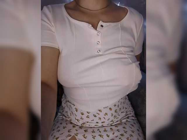 Liza17Liza's BongaCams show and profile