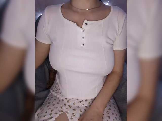 Liza17Liza's BongaCams show and profile