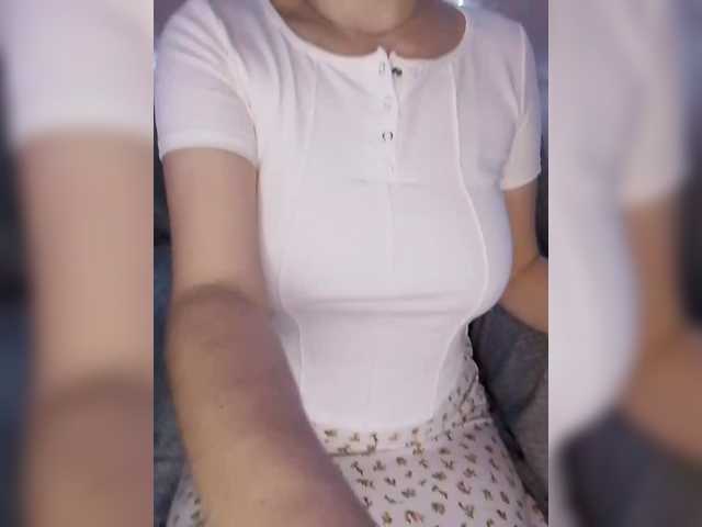 Liza17Liza's BongaCams show and profile