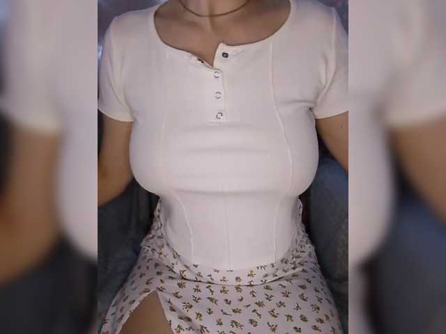 Liza17Liza's BongaCams show and profile