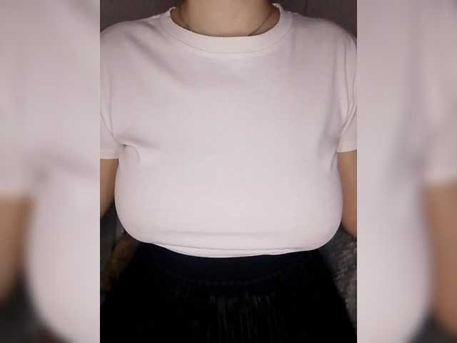 Liza17Liza's BongaCams show and profile