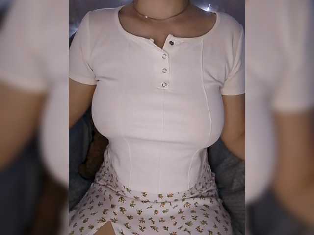 Liza17Liza's BongaCams show and profile