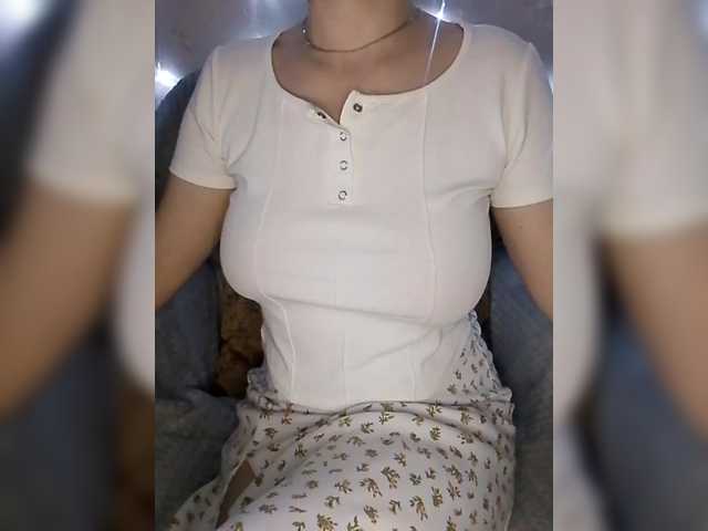 Liza17Liza's BongaCams show and profile