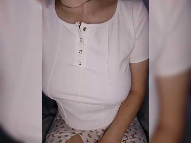 Liza17Liza's BongaCams show and profile